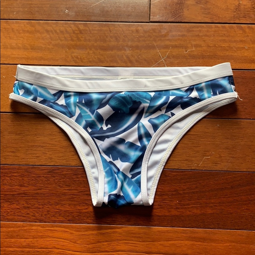 Bikini bottoms
